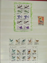 Charger l'image dans la galerie, L'Europe ne complète presque que des phrases toutes différentes avec de meilleures valeurs