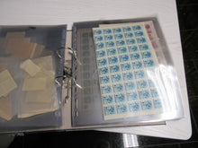 Charger l'image dans la galerie, 100 neue originalverpackte Hüllen für Briefmarkenbögen