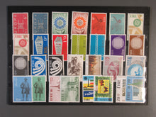 Charger l'image dans la galerie, L'Europe ne complète presque que des phrases toutes différentes avec de meilleures valeurs