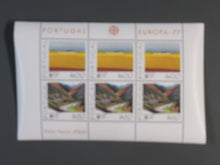 Charger l'image dans la galerie, L'Europe ne complète presque que des phrases toutes différentes avec de meilleures valeurs