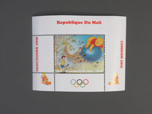 Charger l'image dans la galerie, L'Europe ne complète presque que des phrases toutes différentes avec de meilleures valeurs