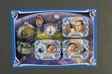 Carica l'immagine nel visualizzatore di Gallery, 36 verschiedene Blöcke Weltraum gestempelt